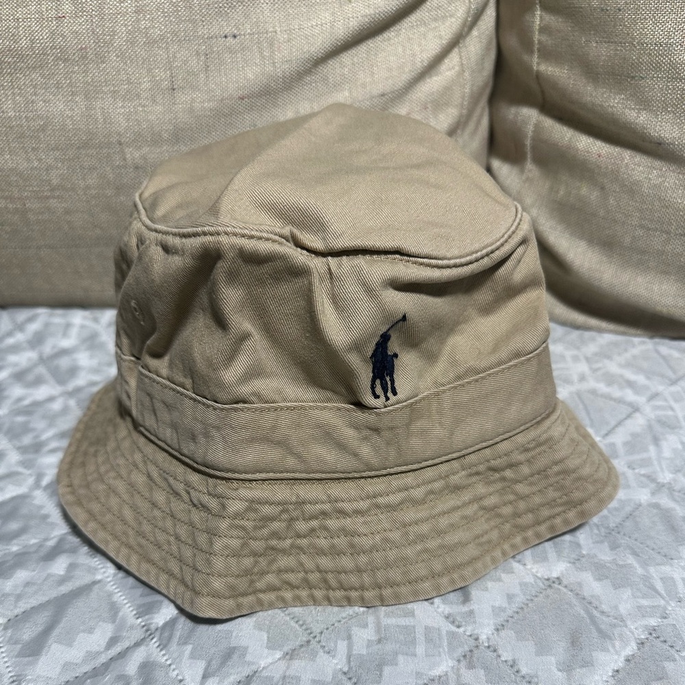 Ralph Lauren Khaki Bucket Hat with Navy Polo Logo - Picture 3 of 6
